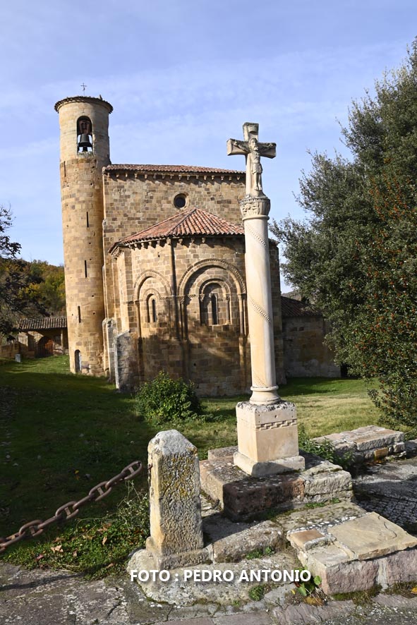 IGLESIA DE S. MARTIN DE ELINES-CANTABRIA